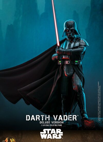 Darth Vader Star Wars: Obi-Wan Kenobi Deluxe Version Hot Toys, questa versione Deluxe include una testa del casco Darth Vader intercambiabile.