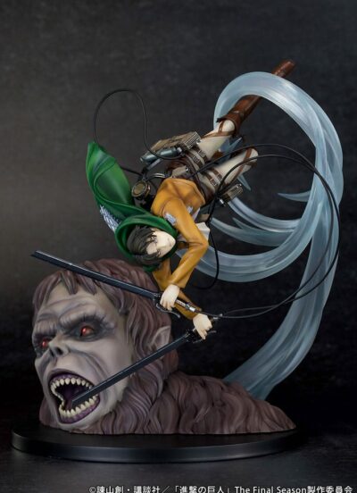 Attack on Titan PVC Statue 1/7 Levi vs Beast Titan Ver. 28 cm Proof