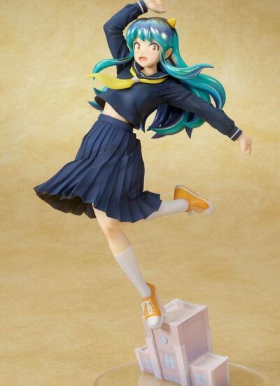 Urusei Yatsura Statue PVC 1/7 Lum Uniform Ver. 28 cm Ques Q