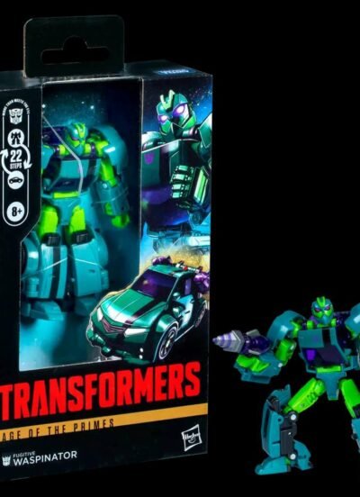 Fugitive Waspinator Hasbro Transformers Age Of the Primes figure