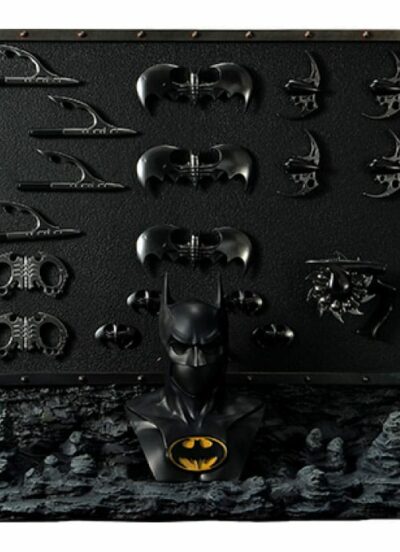 Batman Forever Museum Masterline Series Statue 1/3 Batman Gadget Wall 49 cm